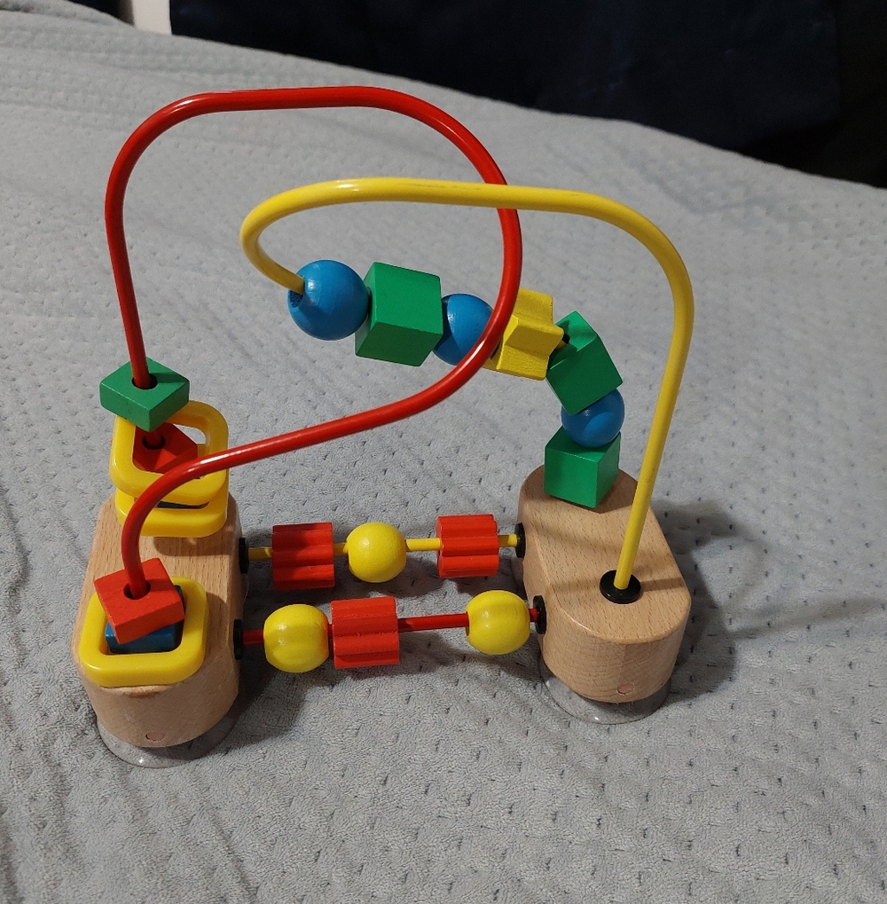 Melissa & Doug First Bead Maze Wooden Educational Toy for Floor, High Chair